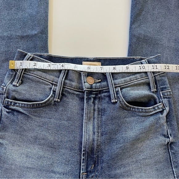 Mother Denim Hustler Ankle Fray in Smoke’ Em - Picture 7 of 13